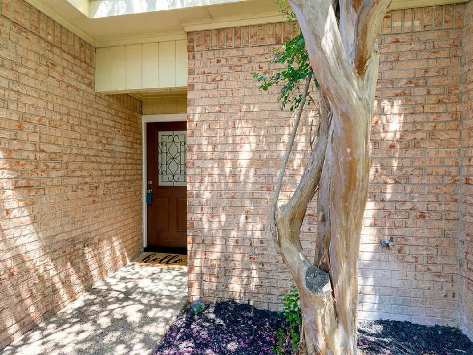 2 bed, 1190 sqft, $2,200 — Photo 4