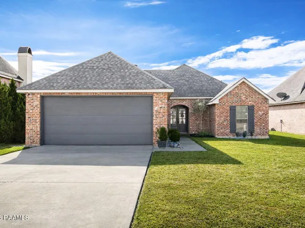 206 Blackwater River Dr, Lafayette, LA 70508