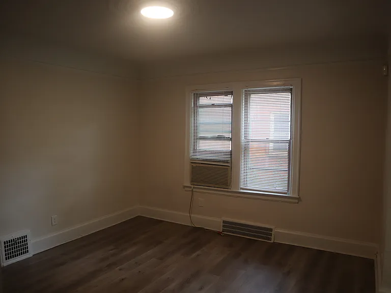 3010 Fullerton St — Photo 2