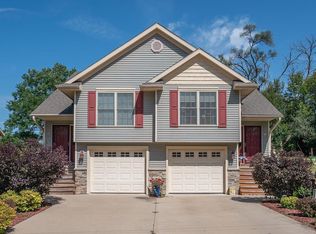 226 S 2nd St, Palmyra, WI 53156