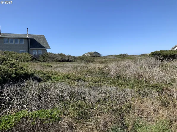 Miner Dr, Gold Beach, OR 97444