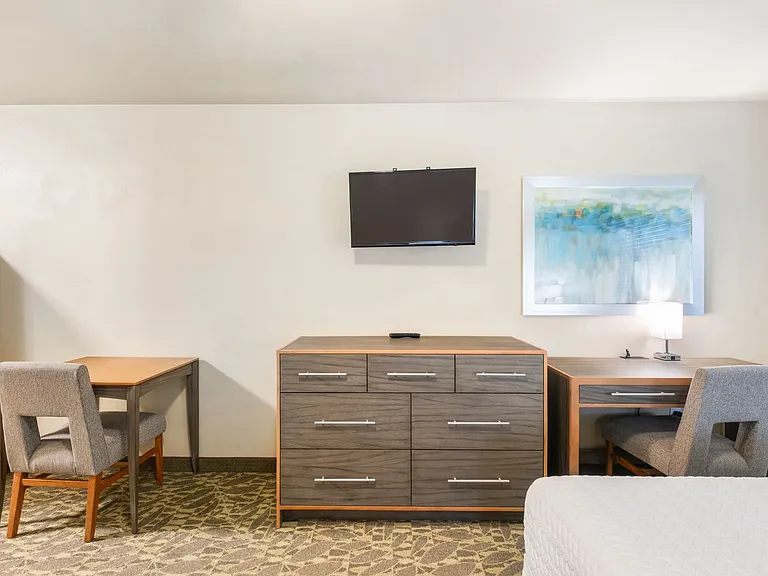 Pacific Inn Apartments — Photo 16