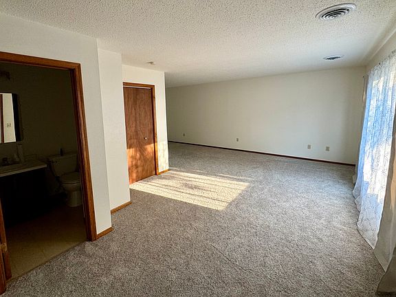 2nd image of 287 Orrin St #3