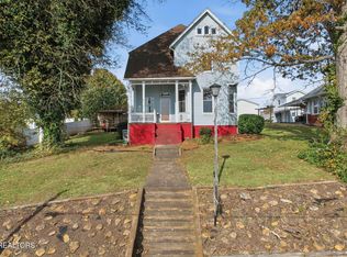 403 E 2nd Ave, Lenoir City, TN 37771
