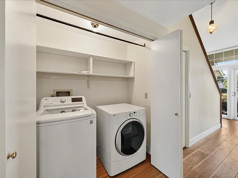 3117 S Waterbury Ln — Photo 10