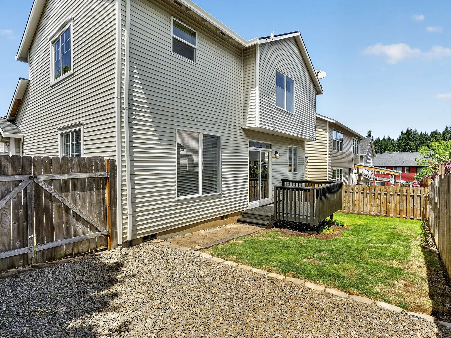 38417 Redwood St — Photo 3