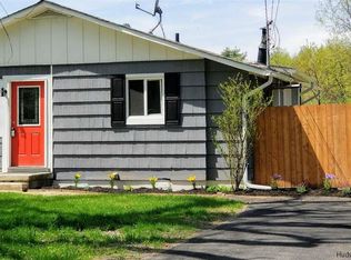 14 River Rd, New Paltz, NY 12561