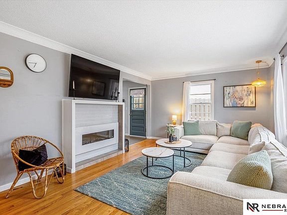 4th image of 5823 Burdette St