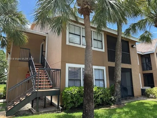 15590 SW 106th Ln APT 1102, Miami, FL 33196