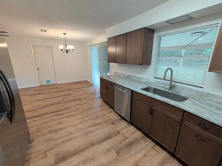 9205 N Fawn Way — Photo 8