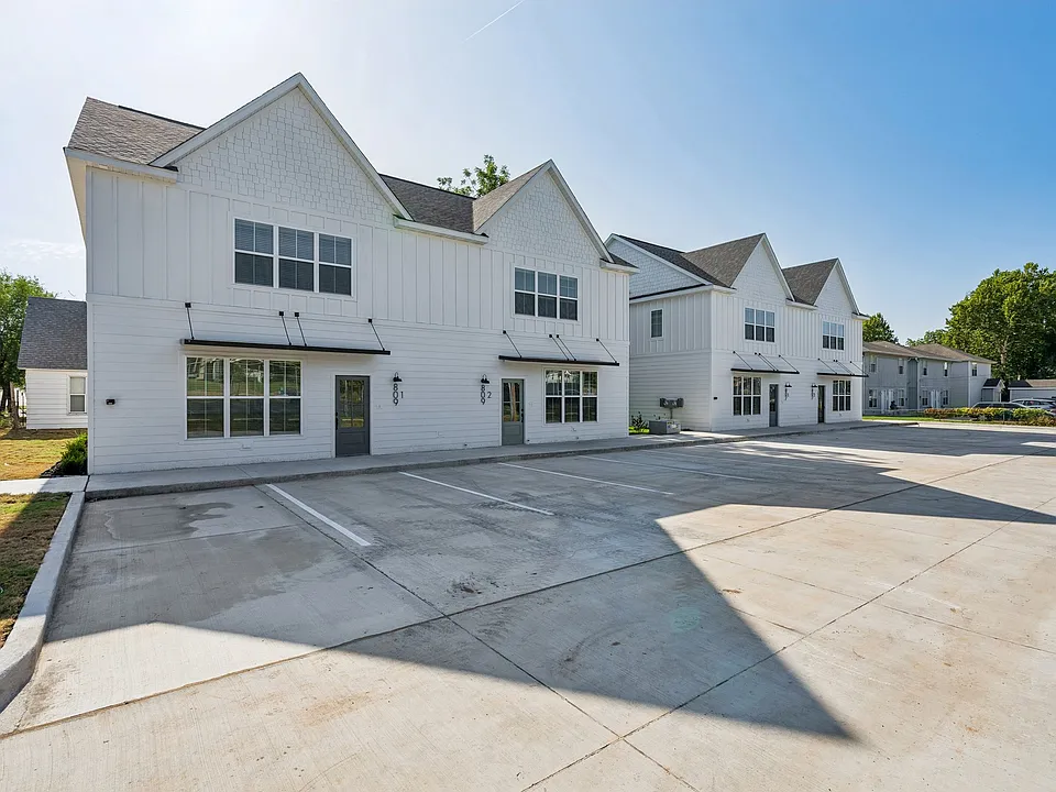 807 W 7th Ave #2