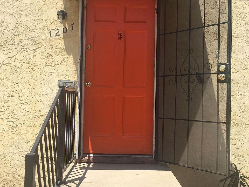 1st image of 1207 S 31st St