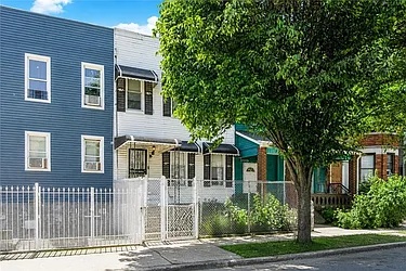 38 Shepherd Avenue  image 1 of 17