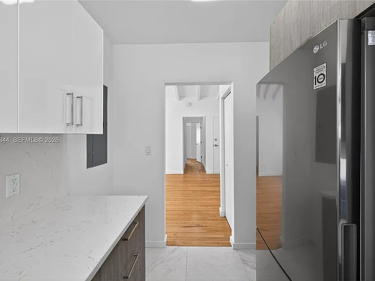 1552 Euclid Ave #4 — Photo 3