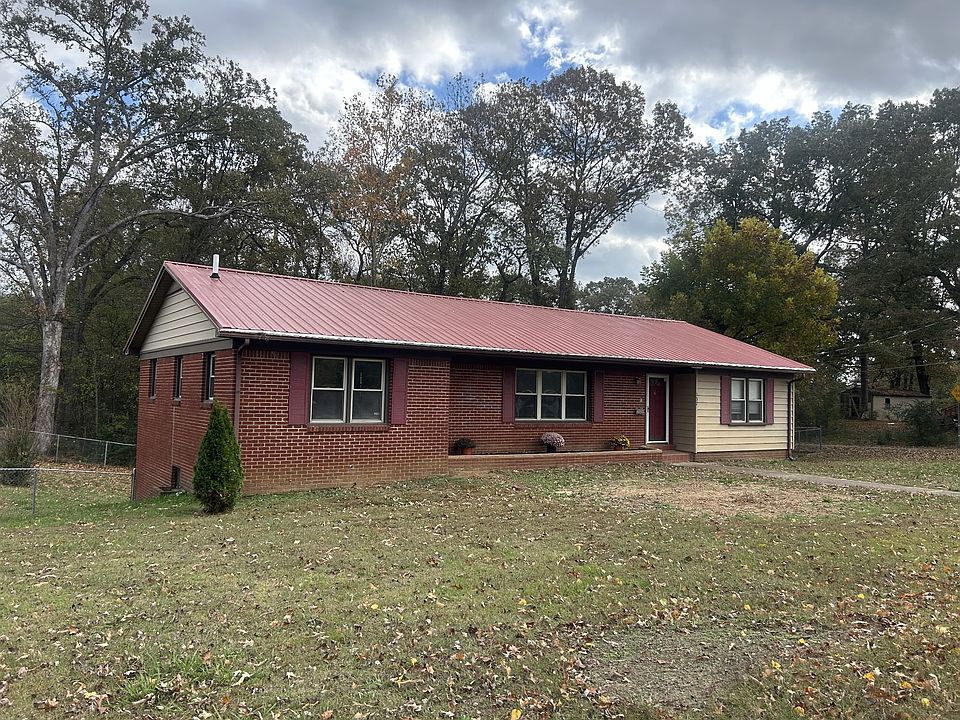 1st image of 137 Vicksburg Ave