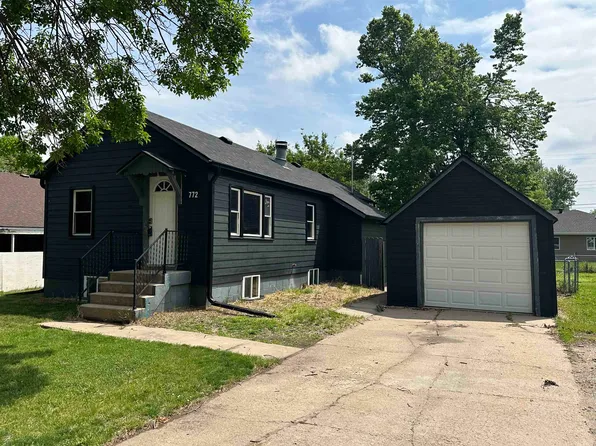 772 Western Ave, Minden, NE 68959
