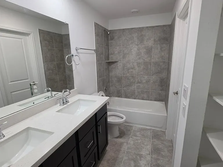 2913 Tavern Dr — Photo 21
