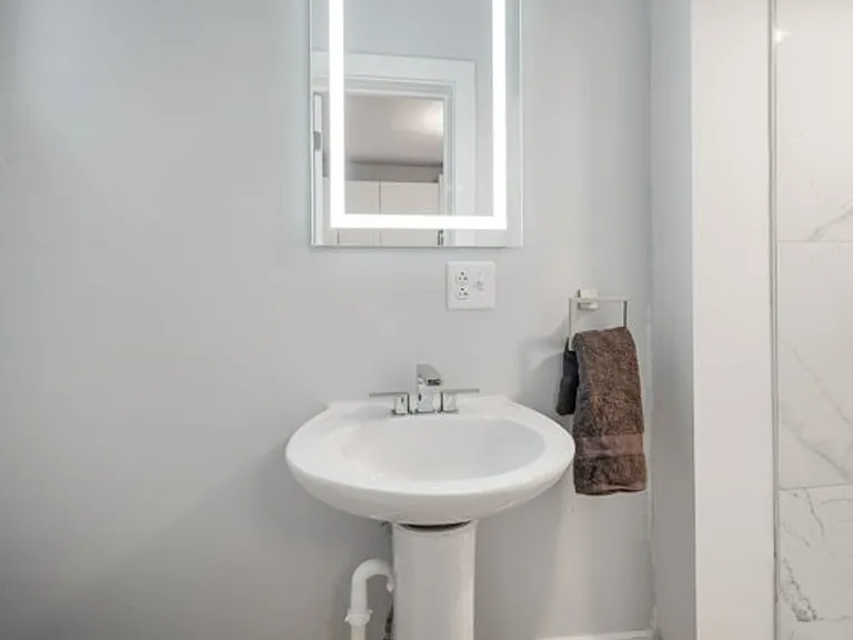 Quarry St. Apartments — Photo 153