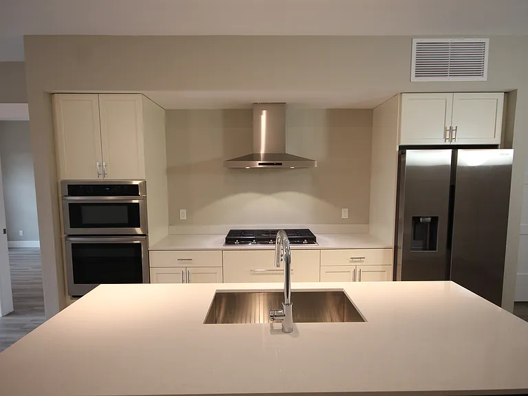 410 Broadway St #301 — Photo 5