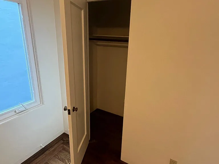 1311 Sacramento St — Photo 2