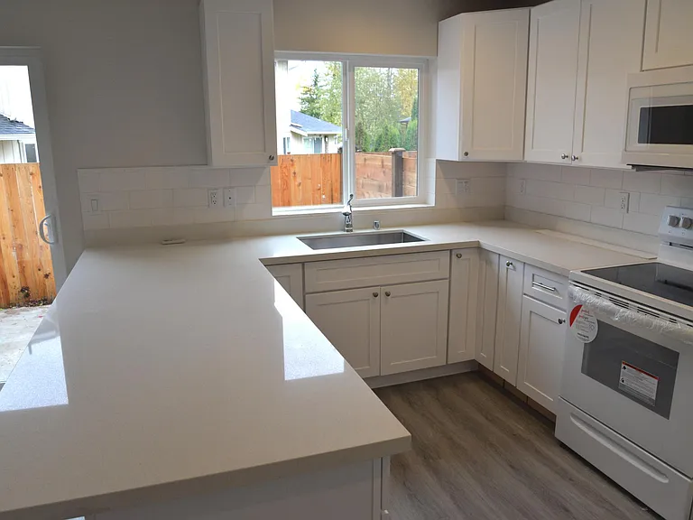 1015 122nd Pl SW — Photo 3