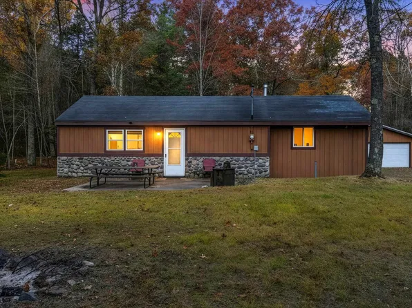 N13071 Tower Rd, Silver Cliff, WI 54104