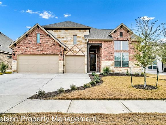 3rd image of 20513 Woodvine Ave
