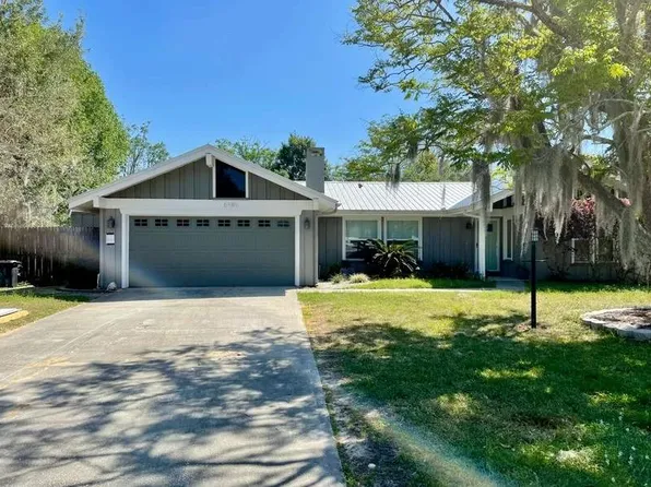 6189 W Pine Cir, Crystal River, FL 34429