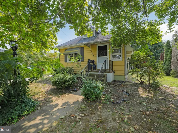 109 Rena St, Newfield, NJ 08344
