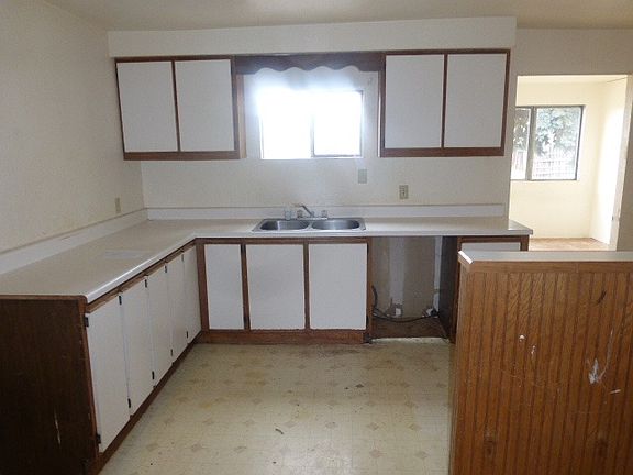 5th image of 13217 W 13th Ave