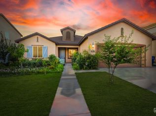 5110 Shimmer Brook Dr, Bakersfield, CA 93313