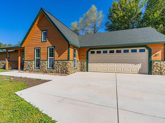 3rd image of 3635 Lakeview Dr