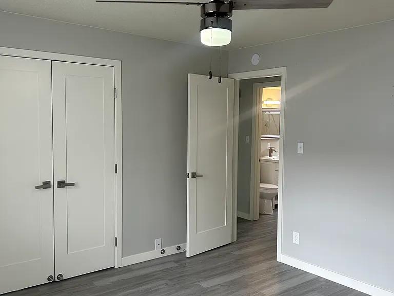 Primary bedroom w/stylish closet