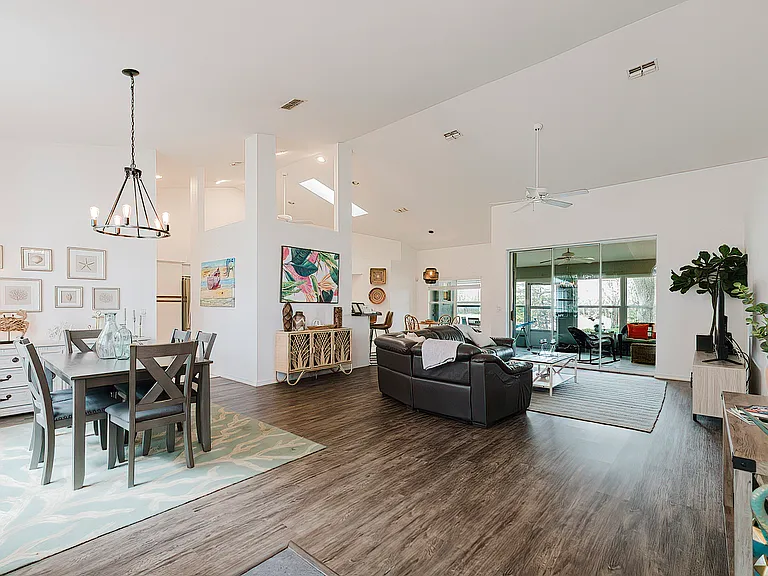 240 N Country Club Dr — Photo 10