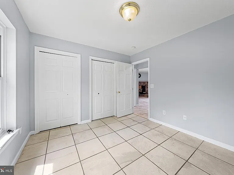 1019 Cricket Ln — Photo 30