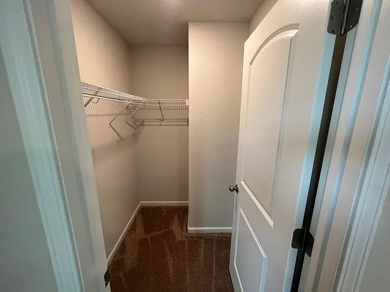 461 Turning Lake Dr — Photo 23