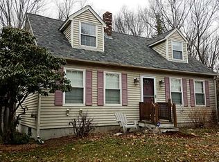 190 Scott Rd, Cumberland, RI 02864