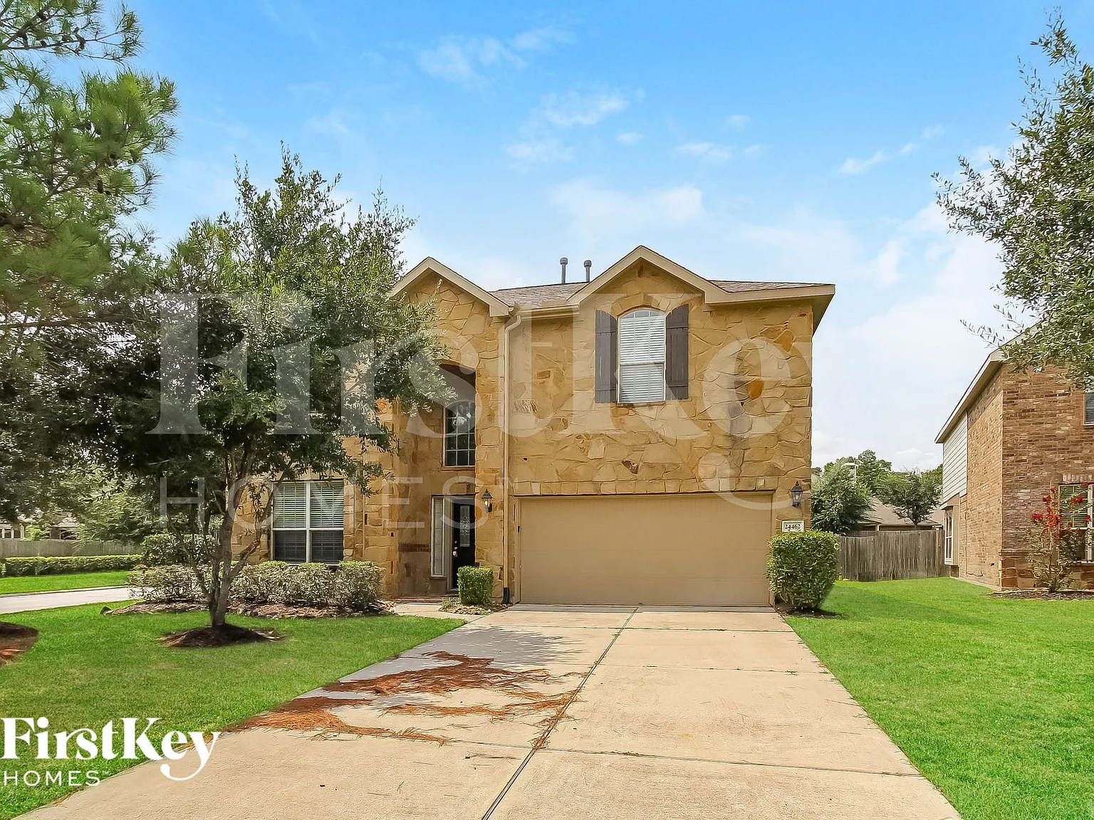 4 bed, 2.5 bath, 2492 sqft, $2,400 — Photo 1