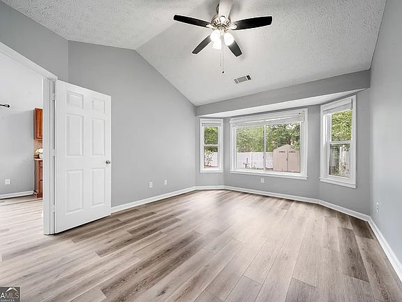 4th image of 3400 Jones Ferry Ln