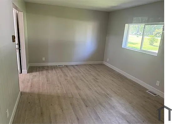 4939 Hayes Rd — Photo 5