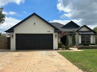 9036 NW 99th St, Yukon, OK 73099