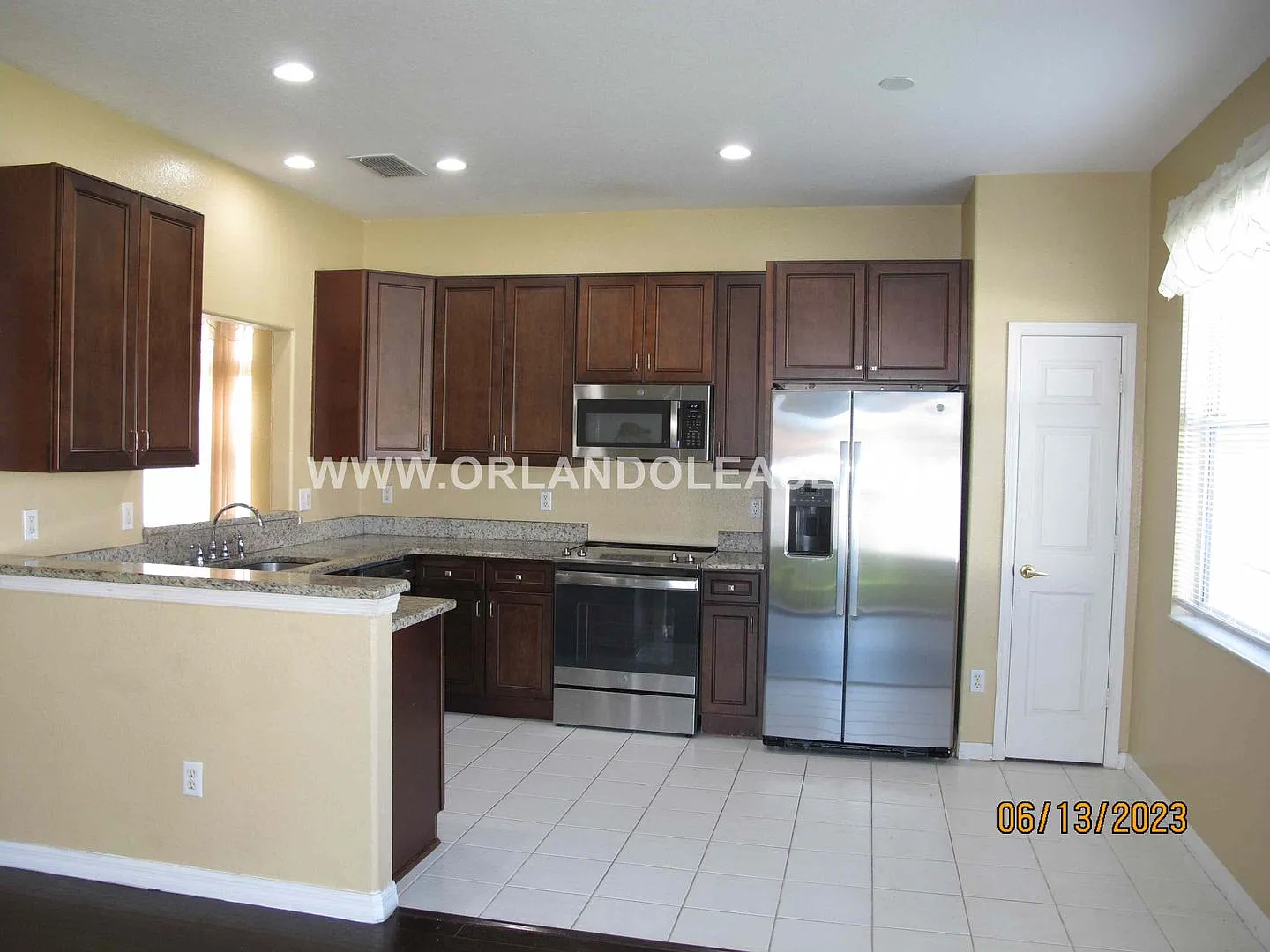 4 bed 2.5 bath home located in Greenbriar at Tuscawilla Community ! — Photo 3