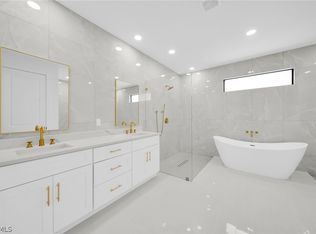 538 Raintree St E, Lehigh Acres, FL 33974