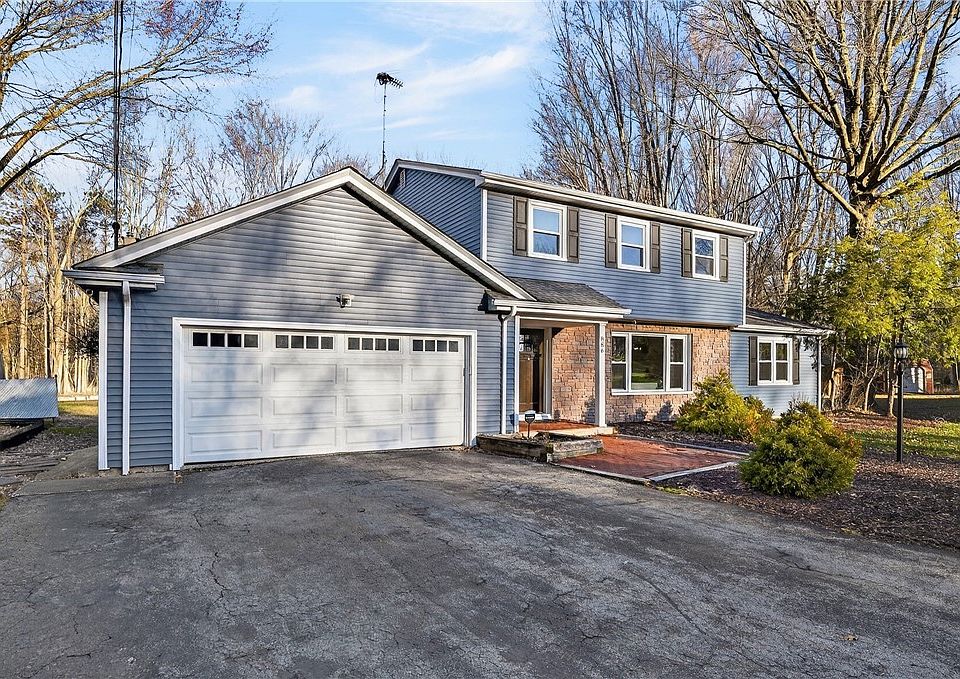 1st image of 886 Ewing Rd