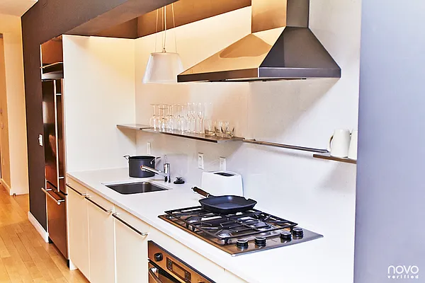 Rented by Azulay Group | media 61