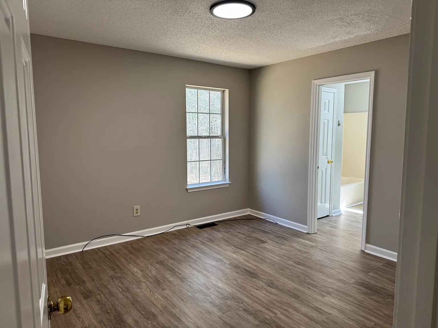 2 bed, $1,295 — Photo 3