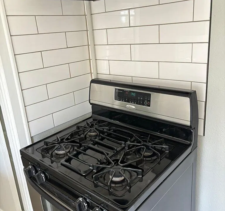 Gas range