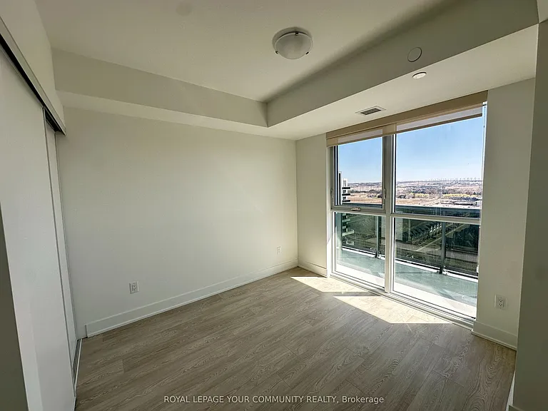 2545 Simcoe St N #2001 — Photo 16