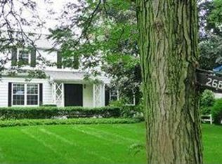 2682 Rochester Rd, Shaker Heights, OH 44122