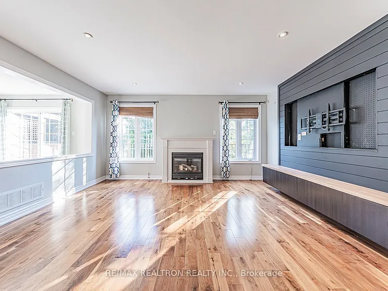 44 Moynahan Cres #MAIN — Photo 28